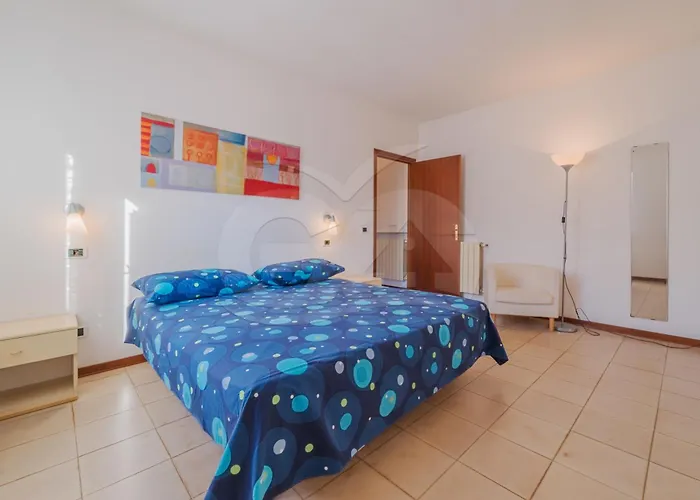 La Piazzetta Di - Goelba *