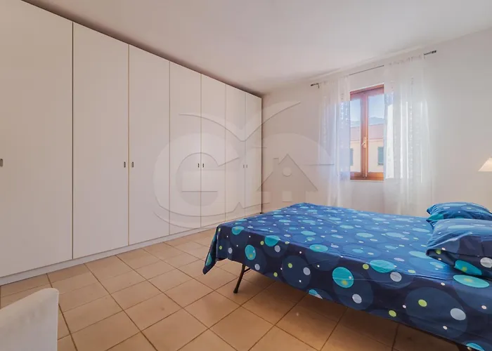 La Piazzetta Di - Goelba *