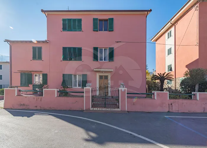 La Piazzetta Di - Goelba * Marciana Marina (Isola d'Elba)